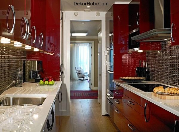 small-kitchen-renovation-with-bold-red-color-scheme
