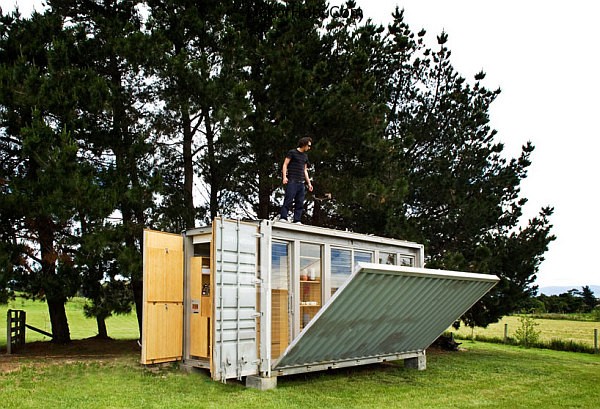 steel-shipping-container-home