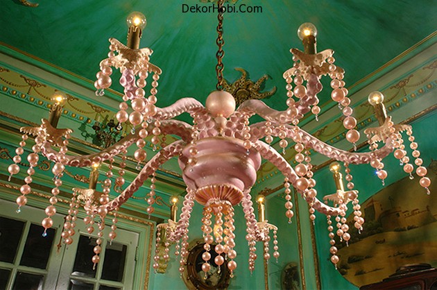 Unique-Octopus-Chandeliers-by-Adam-Wallacavage-10