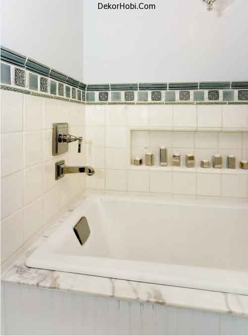 storage-niches-in-bathroom-19