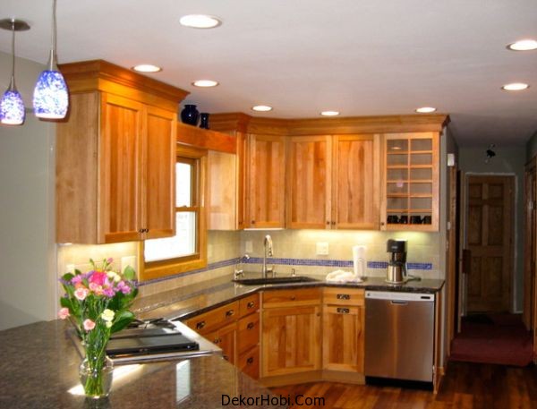 Adding-a-corner-sink-to-your-existing-kitchen-space-can-help-in-more-ways-than-one